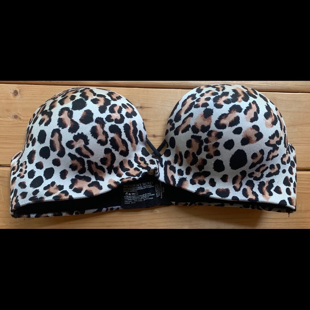 Victoria Secret Padded Strapless Bra ; Size 32A